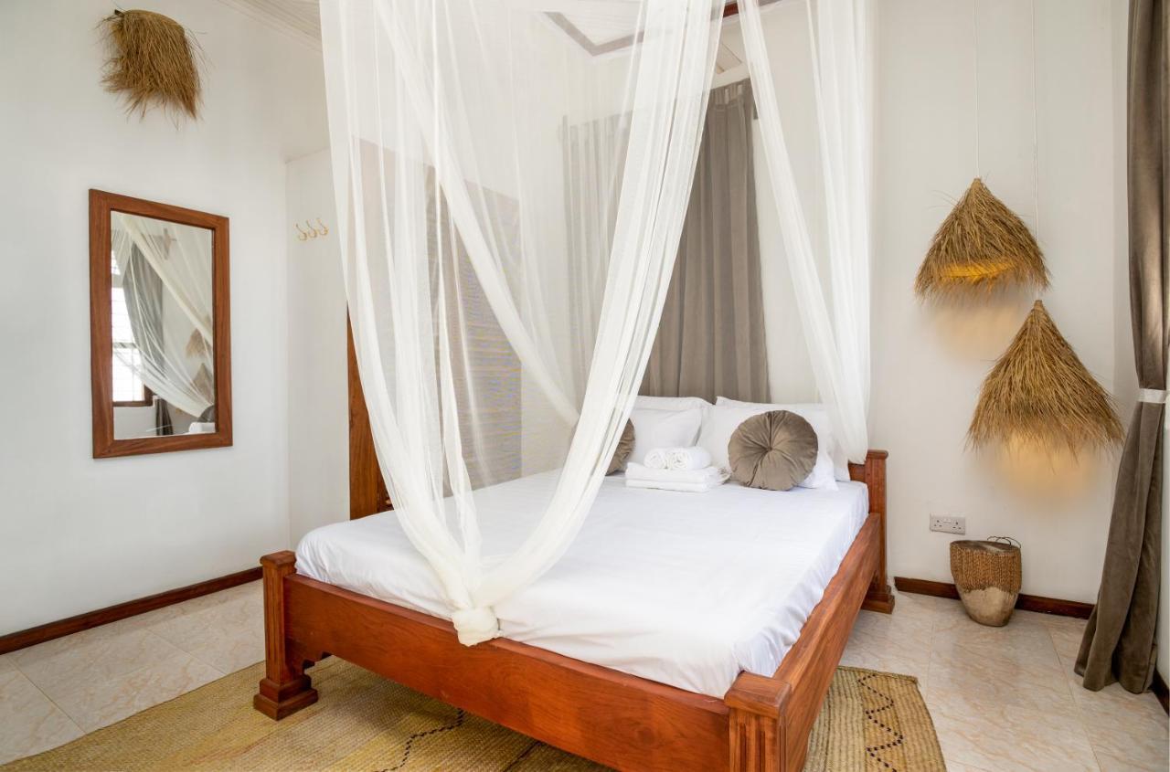 Kima Serviced Beach House & Suites Bwejuu Exterior foto