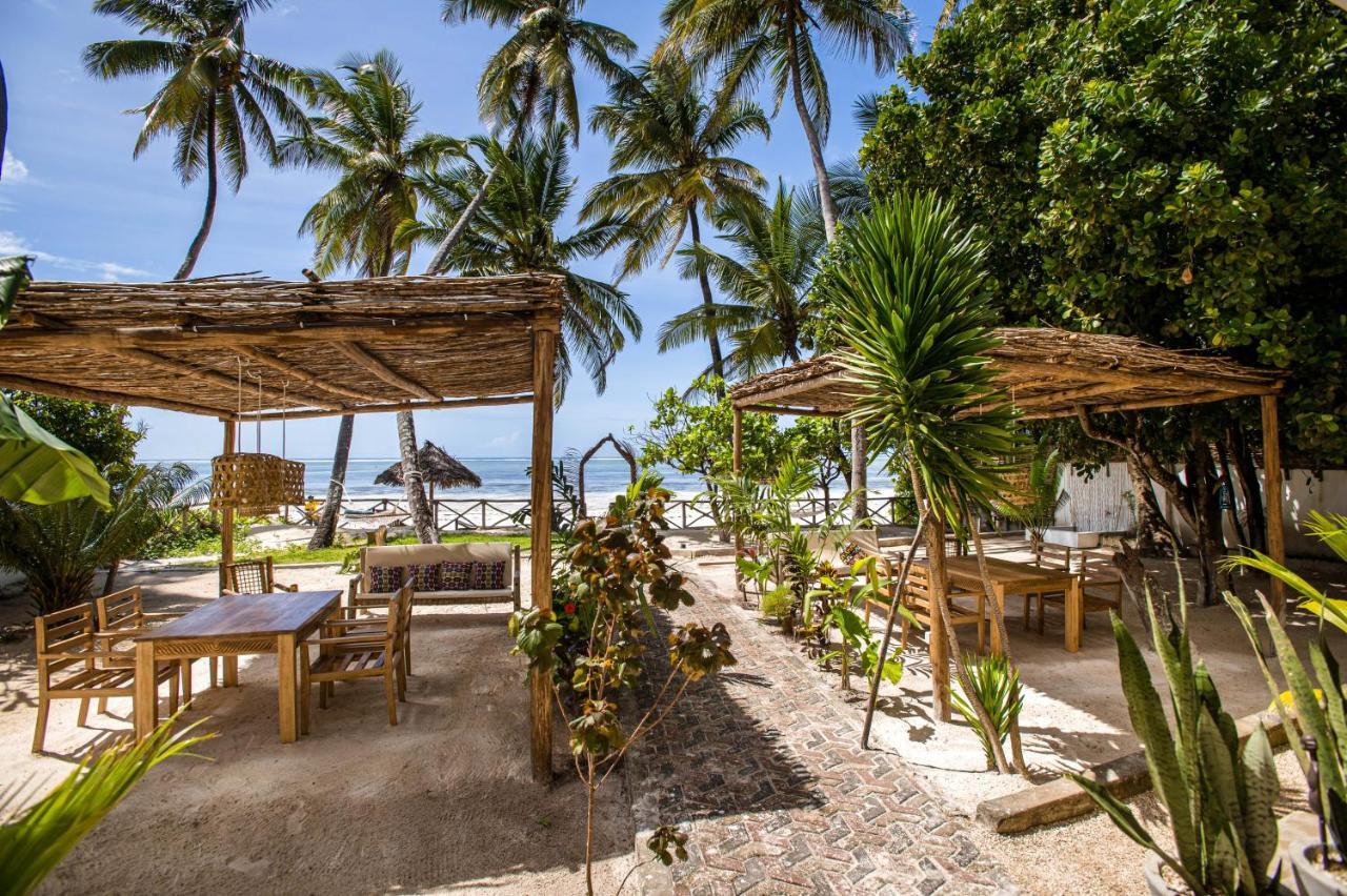 Kima Serviced Beach House & Suites Bwejuu Exterior foto