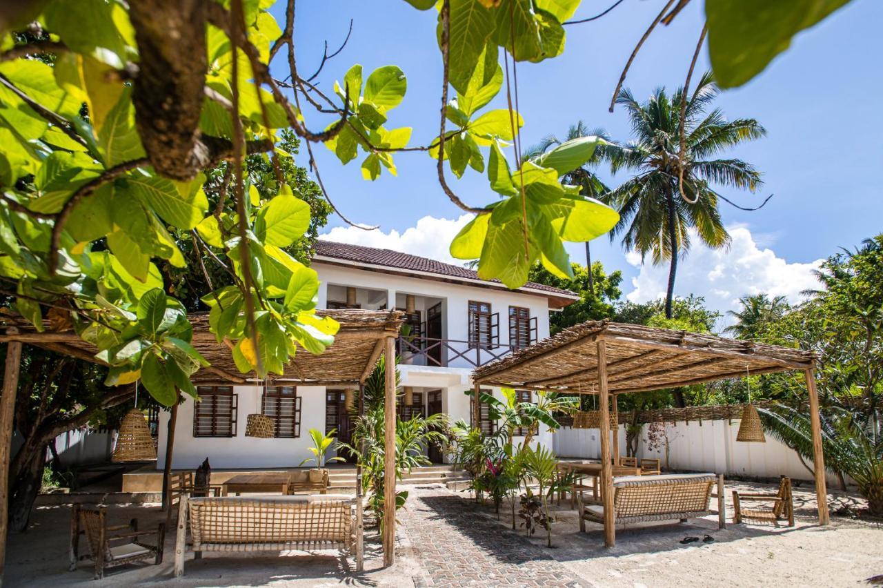 Kima Serviced Beach House & Suites Bwejuu Exterior foto