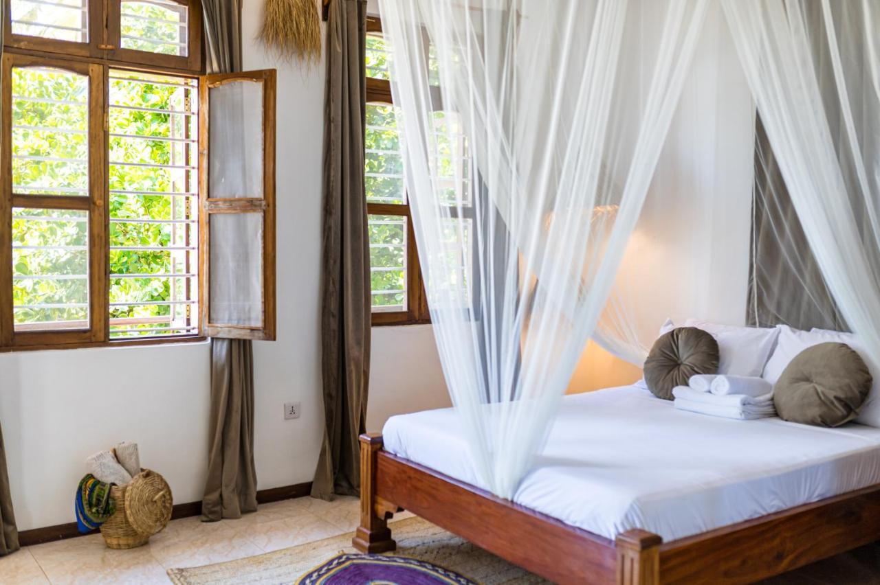Kima Serviced Beach House & Suites Bwejuu Exterior foto