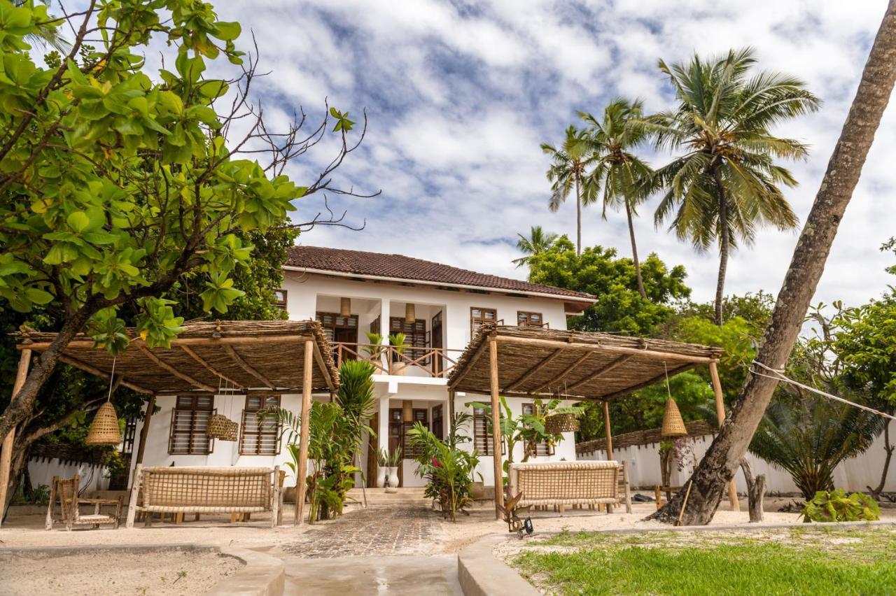 Kima Serviced Beach House & Suites Bwejuu Exterior foto