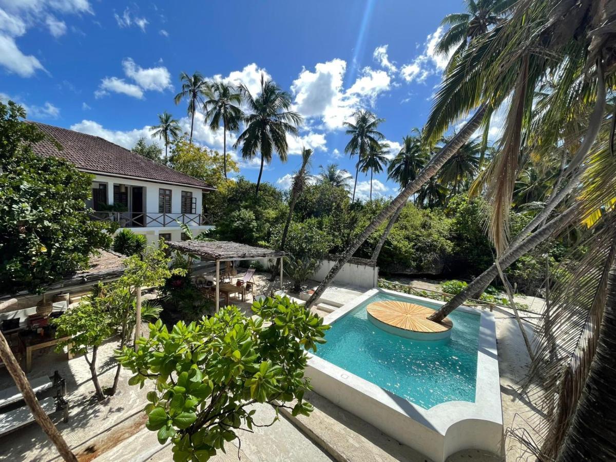 Kima Serviced Beach House & Suites Bwejuu Exterior foto