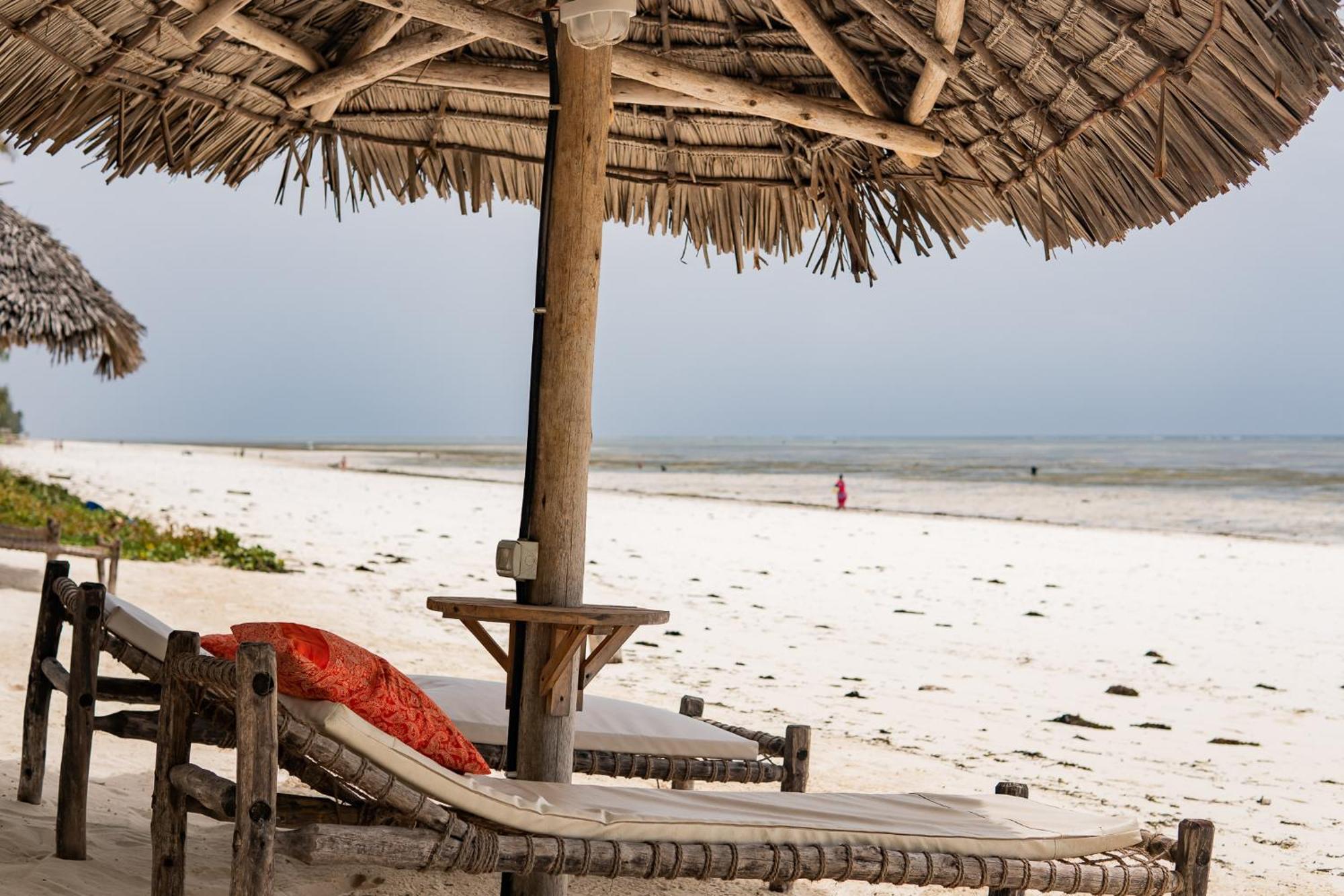 Kima Serviced Beach House & Suites Bwejuu Exterior foto